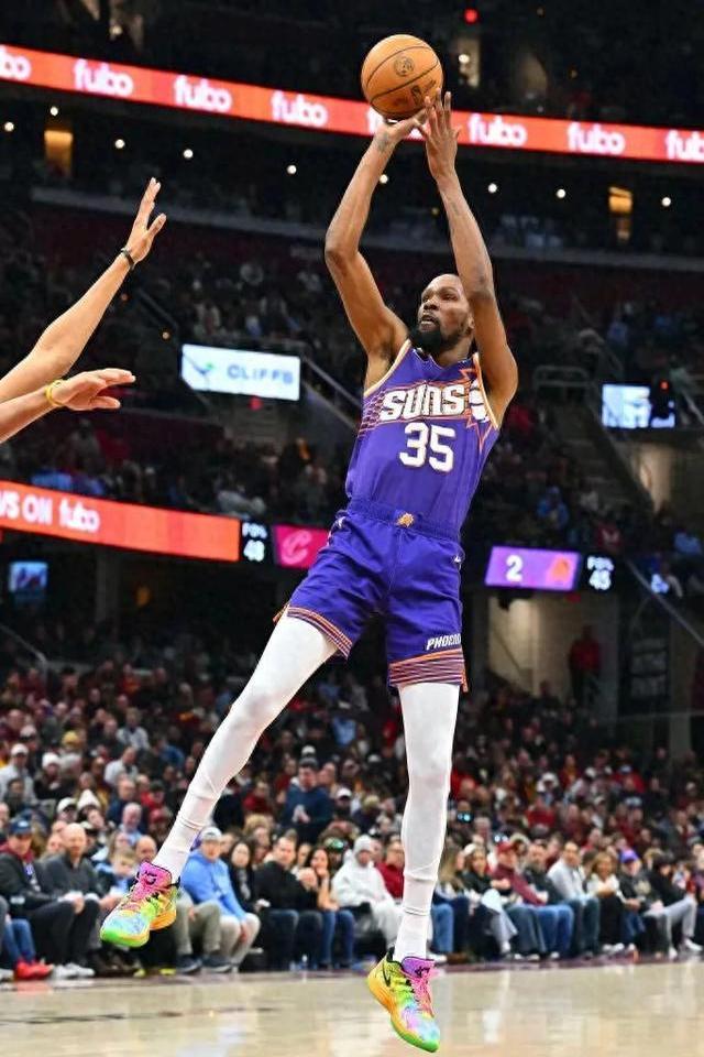 NBA新秀表现抢眼，球风各异莫测的简单介绍